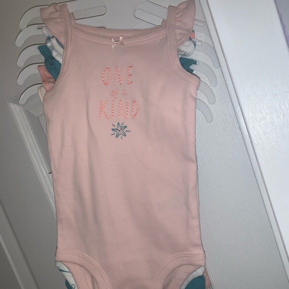 Carter’s Baby OshKosh 5 piece set (onesies) NWT $10 ‼️CLOSET CLEAR OUT‼️ - Picture 8 of 12